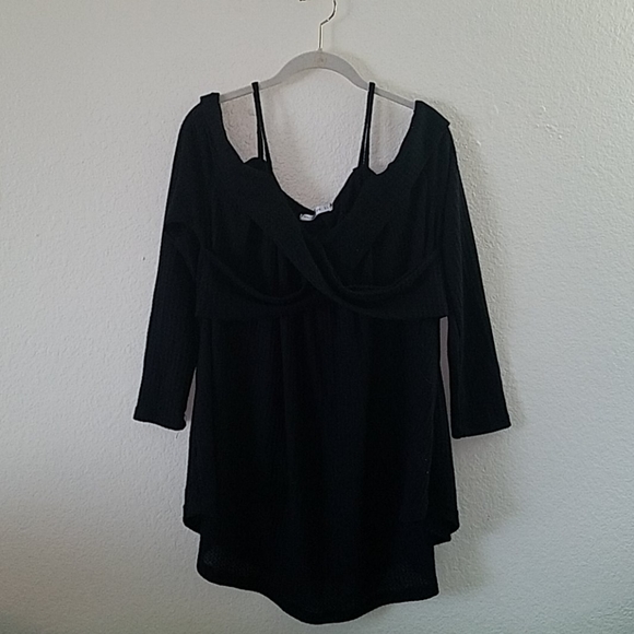 Black sweater - Picture 1 of 1